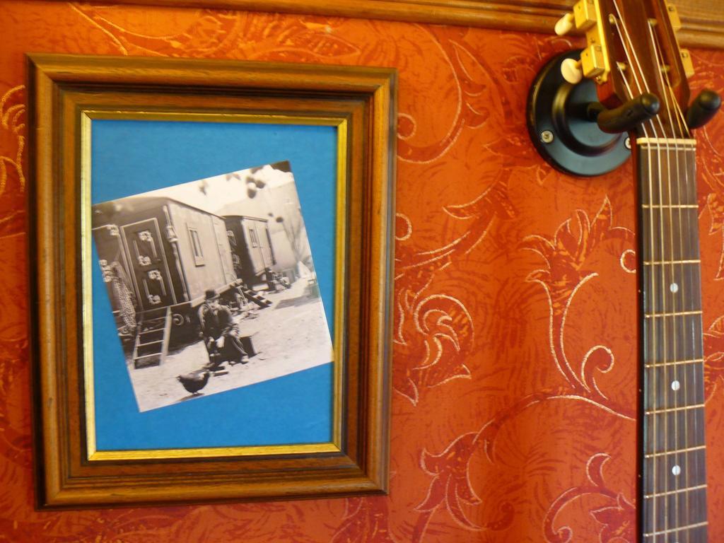 Villa La Roulotte de la Fay à Dompierre-les-Ormes Chambre photo
