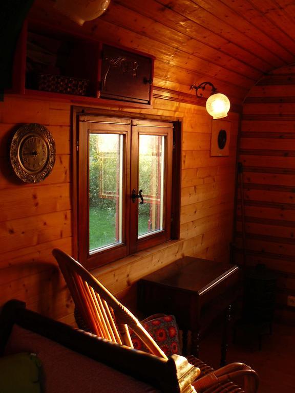 Villa La Roulotte de la Fay à Dompierre-les-Ormes Chambre photo
